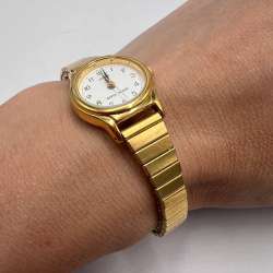 Vintage Lorus Women’s Quartz Watch Japan Gold Tone Stretch Band Water Resist