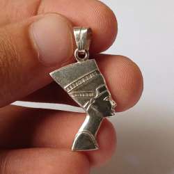 Sterling silver 900 pendant of Queen Nefertiti – handcrafted Egyptian design