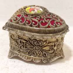 Box Pewter Footed Jewelry Trinket Vintage Gold Red Heart Shaped W Lid Made Japan