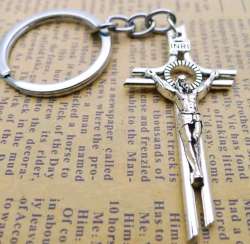 A New Alloy Cross Keychain Pendant Jewelry Accessories
