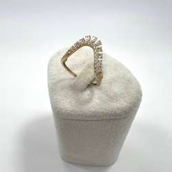 Luxurious 14K Gold Ring Adorned & Sparkling Zircon unique crown inspired design