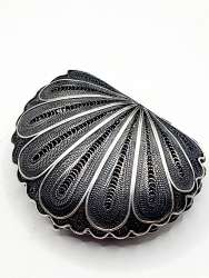 Vintage 925 Sterling Silver Filigree Shell Shaped Trinket Jewelry Box Case Gift