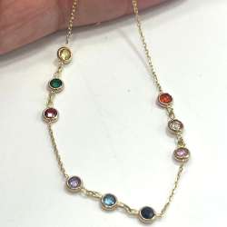 Beautiful and  14K yellow gold bracelet with rectangular circular design