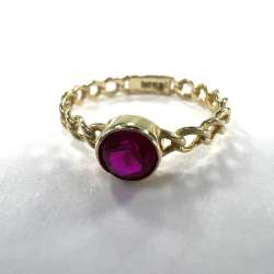 14K Yellow Gold Ring with pink Stone – Lightweight and Perfect for Daily Wear