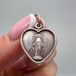 Vintage-Sterling-Silver-925-Heart-Medal-Pendant-Virgin-Mary-Religious-Charm