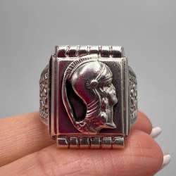1970s Heavy Vintage Soviet 875 Silver Knight Ring Men’s Jewelry Bold Signet 8.5