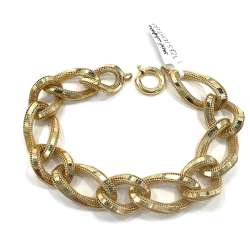 Elegant 14K yellow gold bracelet with unique diamond pattern design shine