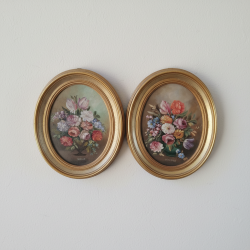 Vintage Signed Nicole Floral Oil Paintings Pair Oval Gold Frames Art Decor