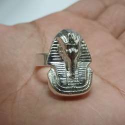 A silver-plated pharaonic ring inspired by King Tutankhamun a unique Egypt gift