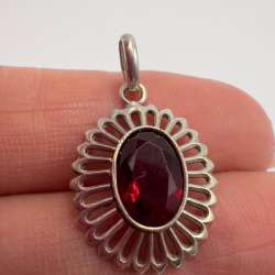 Vintage 835 Silver Pendant with Red Oval Glass Stone Jewelry Marked 1.46 g