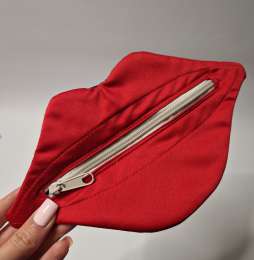 Hand-Made Red Lip-Shaped Cosmetic Pouch – Unique Fabric Zip Bag