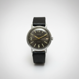 Vintage USSR Soviet Mechanical Watch Men's Date 18J Shock Protected Cal. 2017