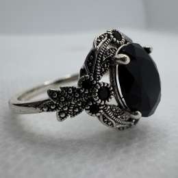 Vintage Black Crystal Statement Ring Antique Silver Tone Filigree Gothic Style