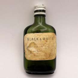 Black & White Vintage Miniature Scotch Whisky Green Glass Bottle Scotland