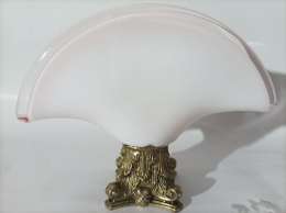 A masterpiece in the form of a Murano glass vase on a handcrafted resin base