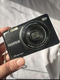 Fujifilm FinePix JX490 14mp Black Dig Camera with Battery no charger for repair
