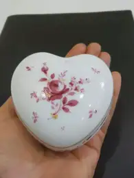 Mini Vintage Box Porcelain Hand Trinket Heart White Pink Decorative Small Signed