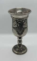 VINTAGE Kiddush CUP Embossed GRAPES DESIGN SILVER Plated Sign BY KARSHI