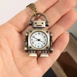 Personality Fashion Retro Old-Fashioned Cartoon Little Robot Wall Clock
