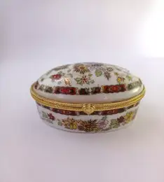 vintage floral Ceramic jewelry box Oval-shaped For those who love unique pieces