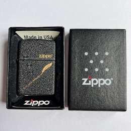 Zippo USA Men's Pocket Black Lighter in Original Box