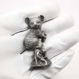 Vintage Beautiful Mini Figurine 