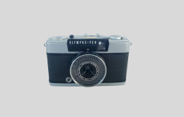 Vintage Small Camera Film Metal Made Black Strap Rare Photography Lens Souvenir