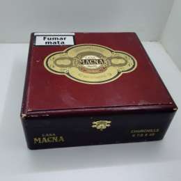 Luxury Wooden Cigar Box  Elegant Design To Store Cigars In Style