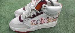 Adidas size 8 US high quality sports shoes comfortable and fashionable