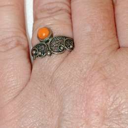 Elegant Vintage Coral Ring with Filigree Detail
