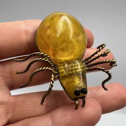 Vintage Brooch Pins Needle Safe Jewelry Amber Brass Signed Beautiful Women's 11