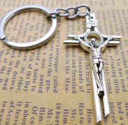 A New Alloy Cross Keychain Pendant Jewelry Accessories