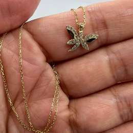 New Elegant 14K Solid Gold Necklace Butterfly Pendant with Sparkling Stones 1.8g