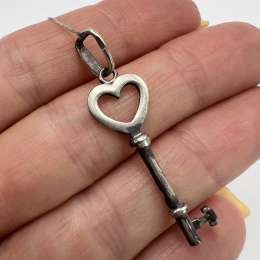 Used Pendant Key Shape Sterling Silver 925 Jewelry Women's Beautiful 1.91gr