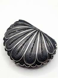 Vintage 925 Sterling Silver Filigree Shell Shaped Trinket Jewelry Box Case Gift
