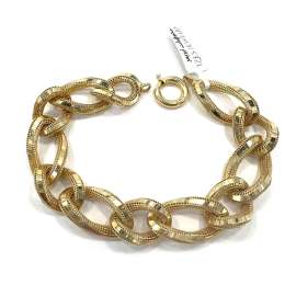 Elegant 14K yellow gold bracelet with unique diamond pattern design shine