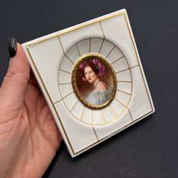Villeroy & Boch Bone China Portrait of Lady Plaque Germany 1981 Porcelain Decor