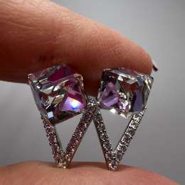 Stylish Xuping stud earrings with Swarovski crystals Modern jewelry for women