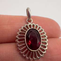 Vintage 835 Silver Pendant with Red Oval Glass Stone Jewelry Marked 1.46 g