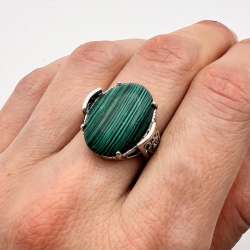 Vintage-Sterling-Silver-925-Womens-Jewelry-Ring-Green-Stone-Marked-Size-8