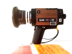 Vintage Design RVUE S 10 Sound. Super 8 Movie Camera /