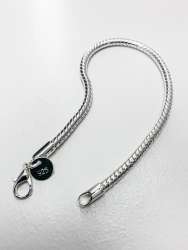 Sleek and Stylish Men's 925 Silver Bracelet