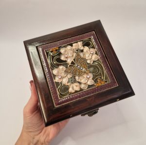 Vintage & Presents